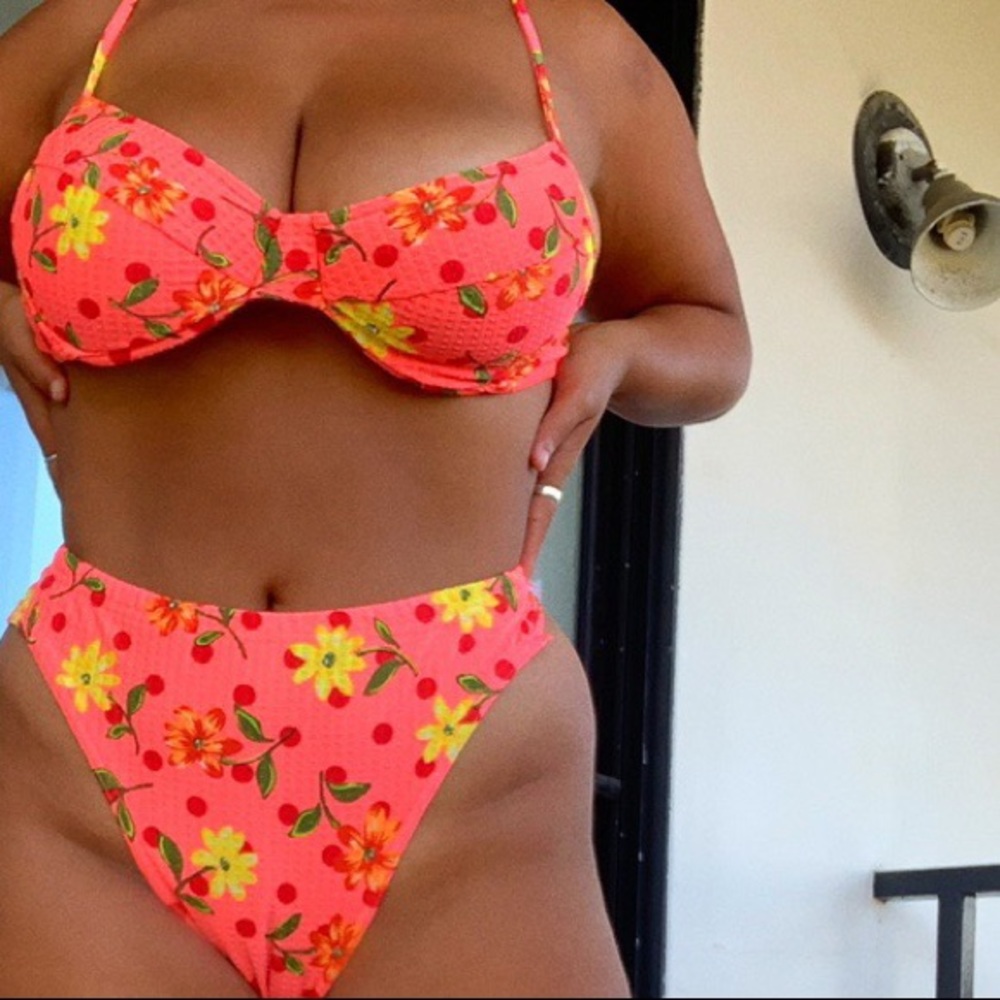 Underwire vintage two piece